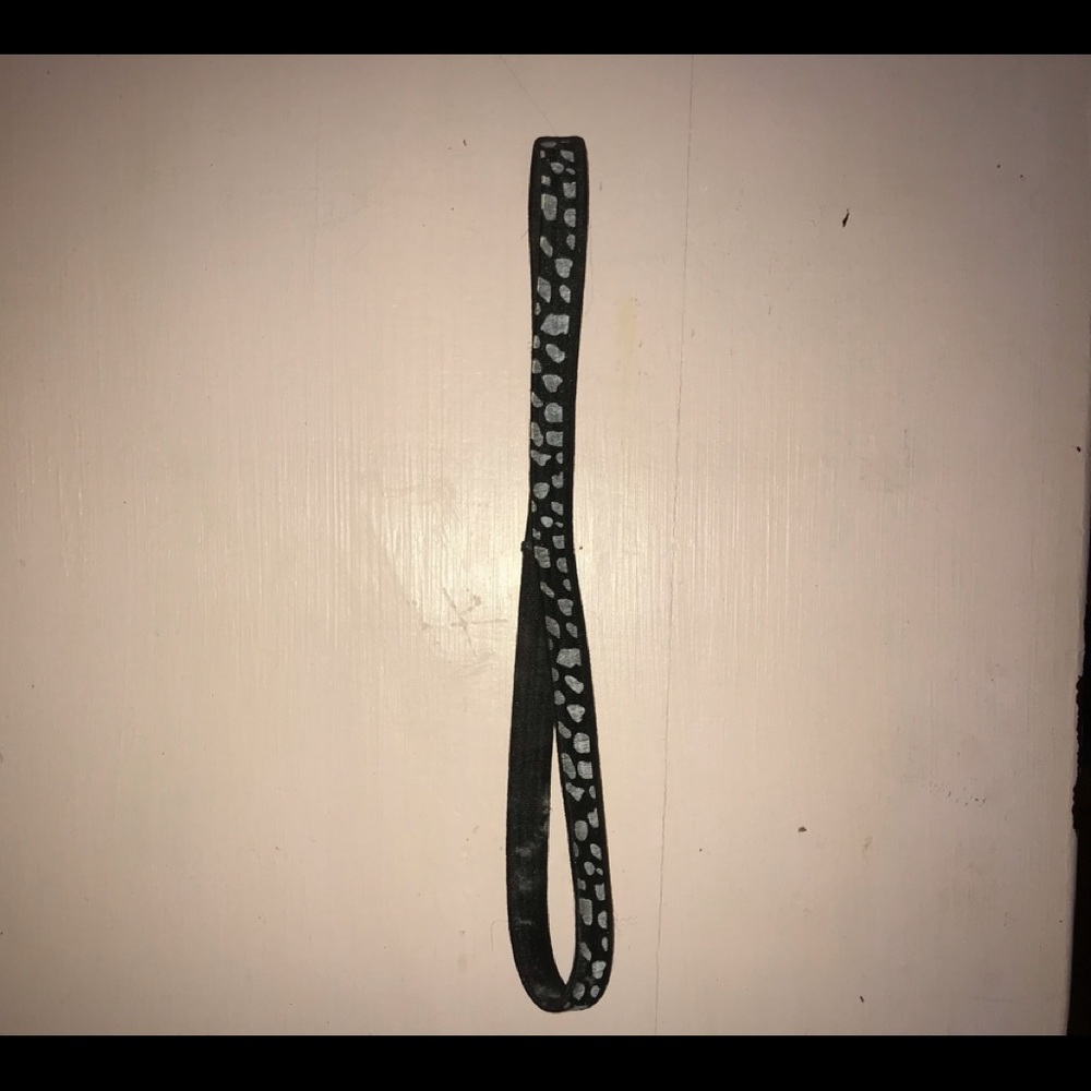 Black and white headband